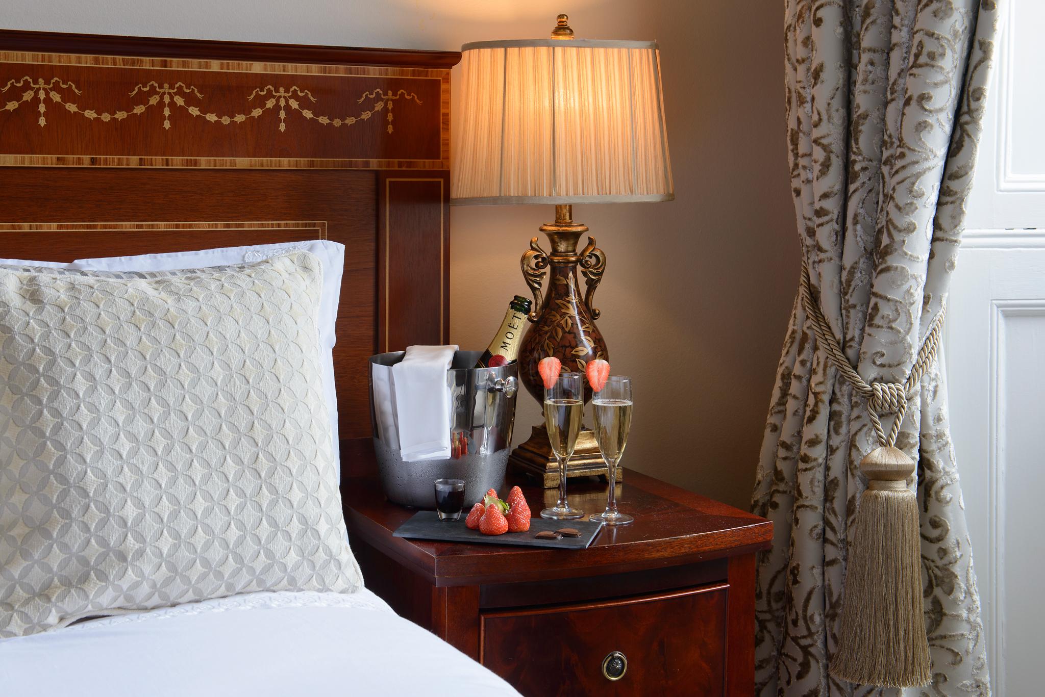 Kilkenny Hibernian Hotel Екстериор снимка