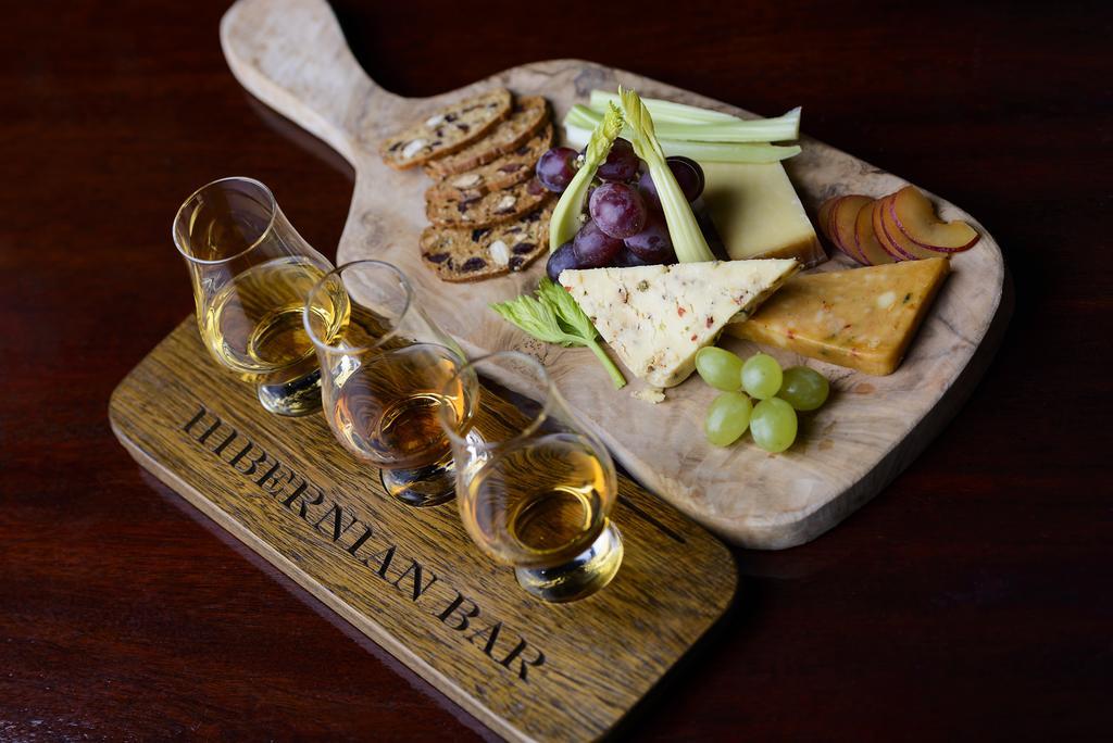 Kilkenny Hibernian Hotel Екстериор снимка