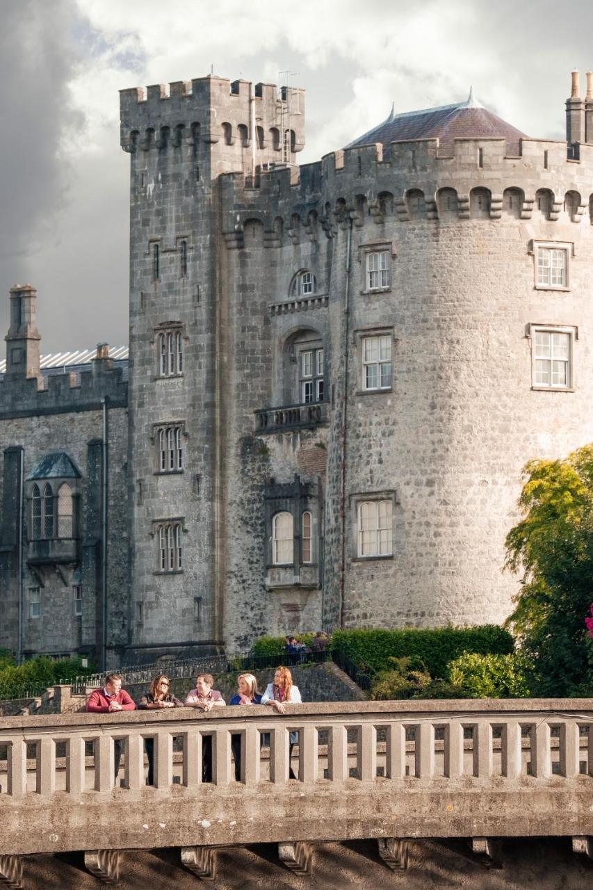 Kilkenny Hibernian Hotel Екстериор снимка