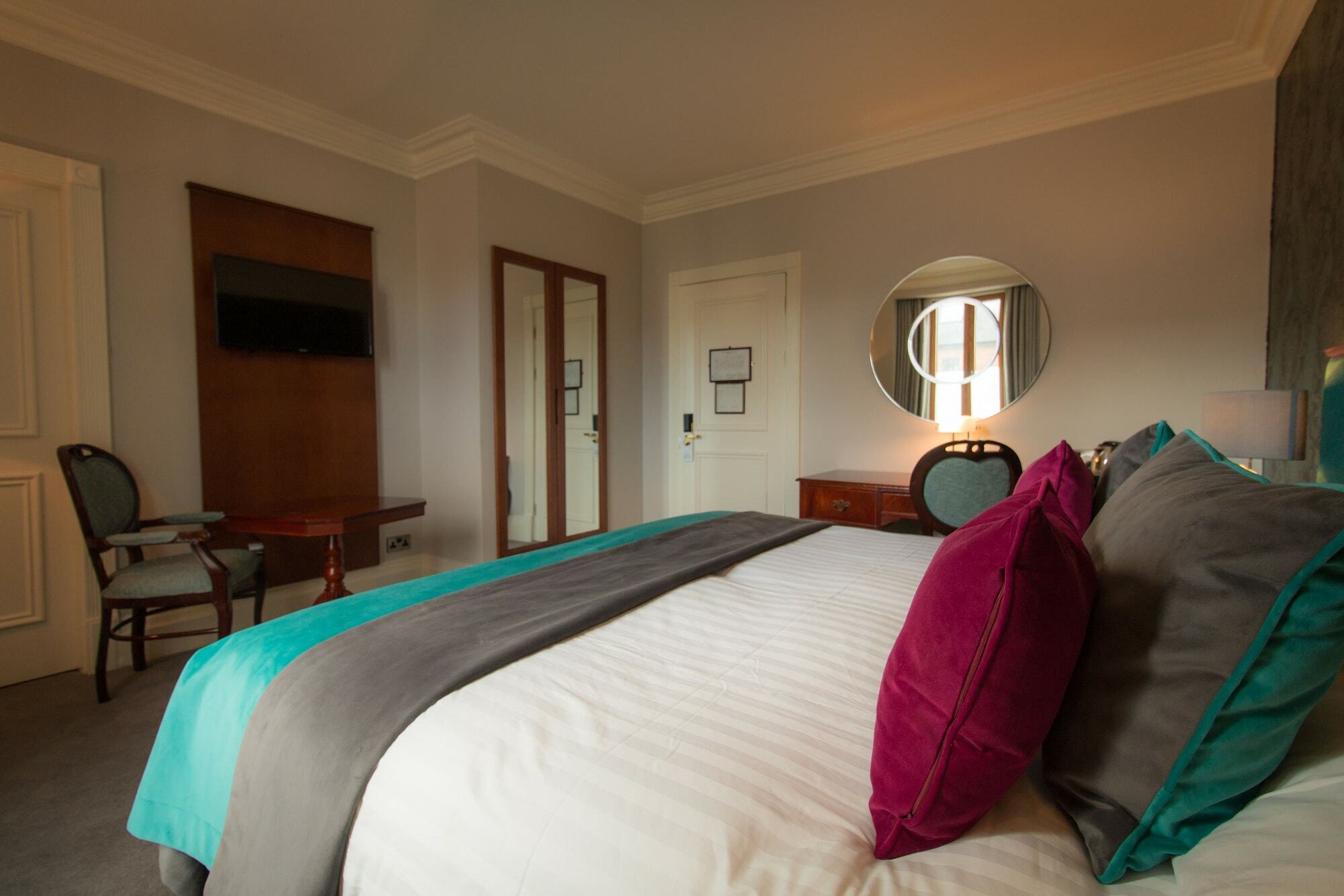 Kilkenny Hibernian Hotel Екстериор снимка